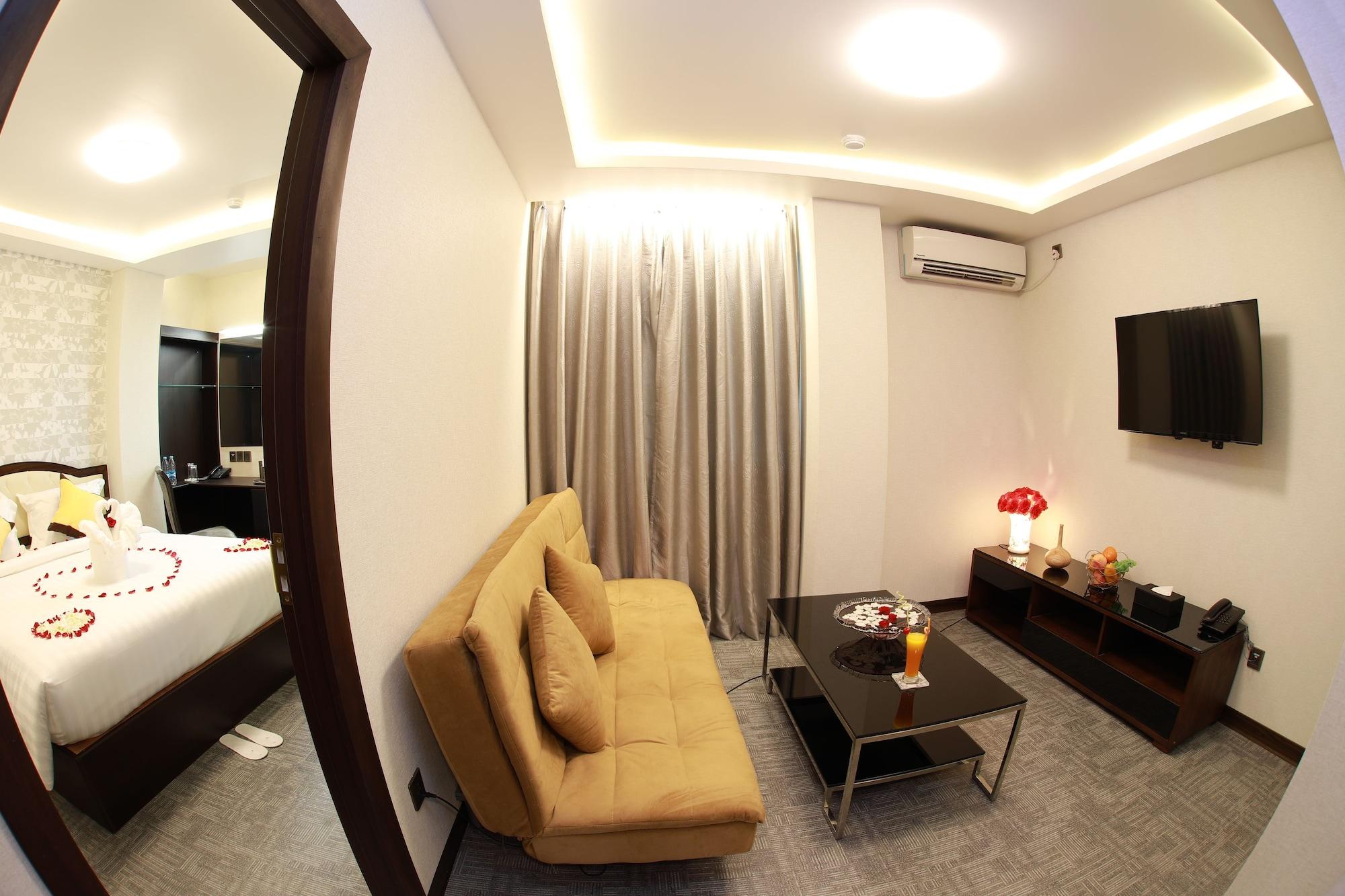 Rose Palace Hotel Yangon Exterior photo